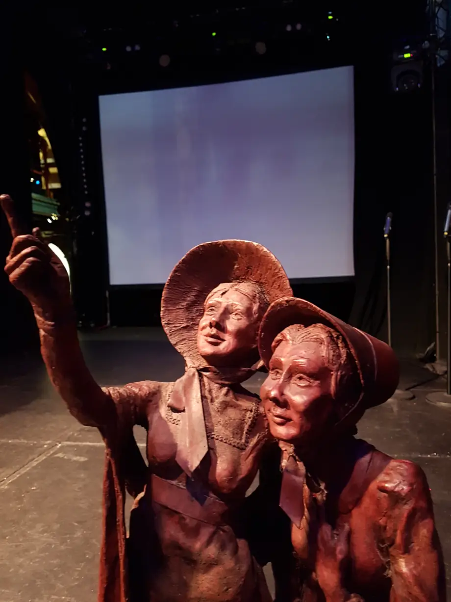 Saint IT | proud Sponsors of the Twinkle star Statue